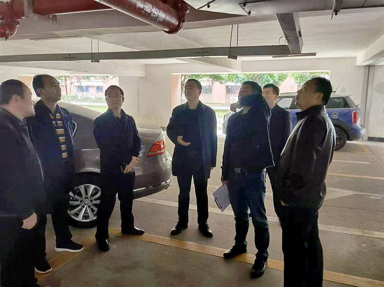 20230505学校开展校园安全稳定工作专项检查.png